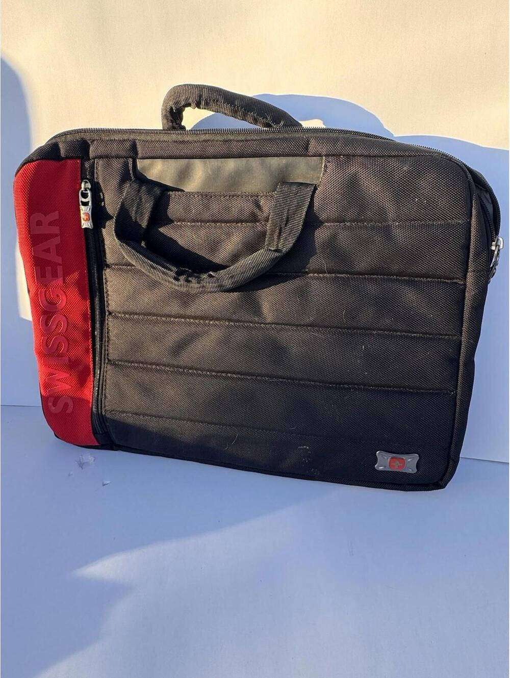 SwissGear Laptop Briefcase Messenger Bag Black Red Padded 15.6 Carry Case